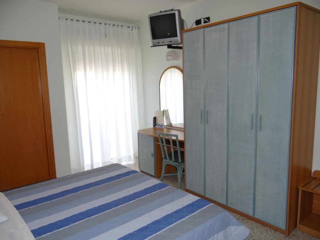 Hotel Aquila D'Oro Misano Adriatico Værelse billede